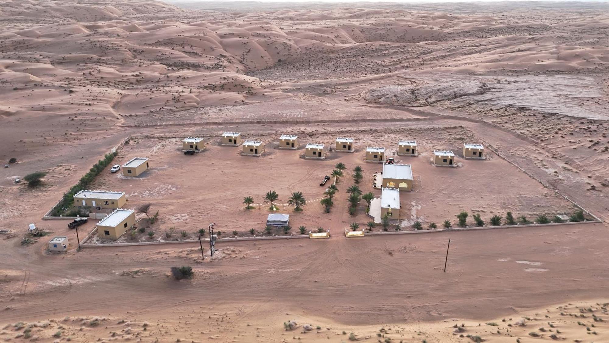 Hotel Al Hawiyah Camp Exterior foto